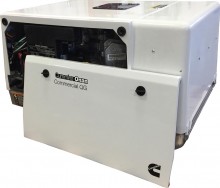 Cummins Onan QG 7000 - 7HGJAD-6760 - 7000 Watt EFI Commercial Mobile Generator EVAP (120/240V 30A)